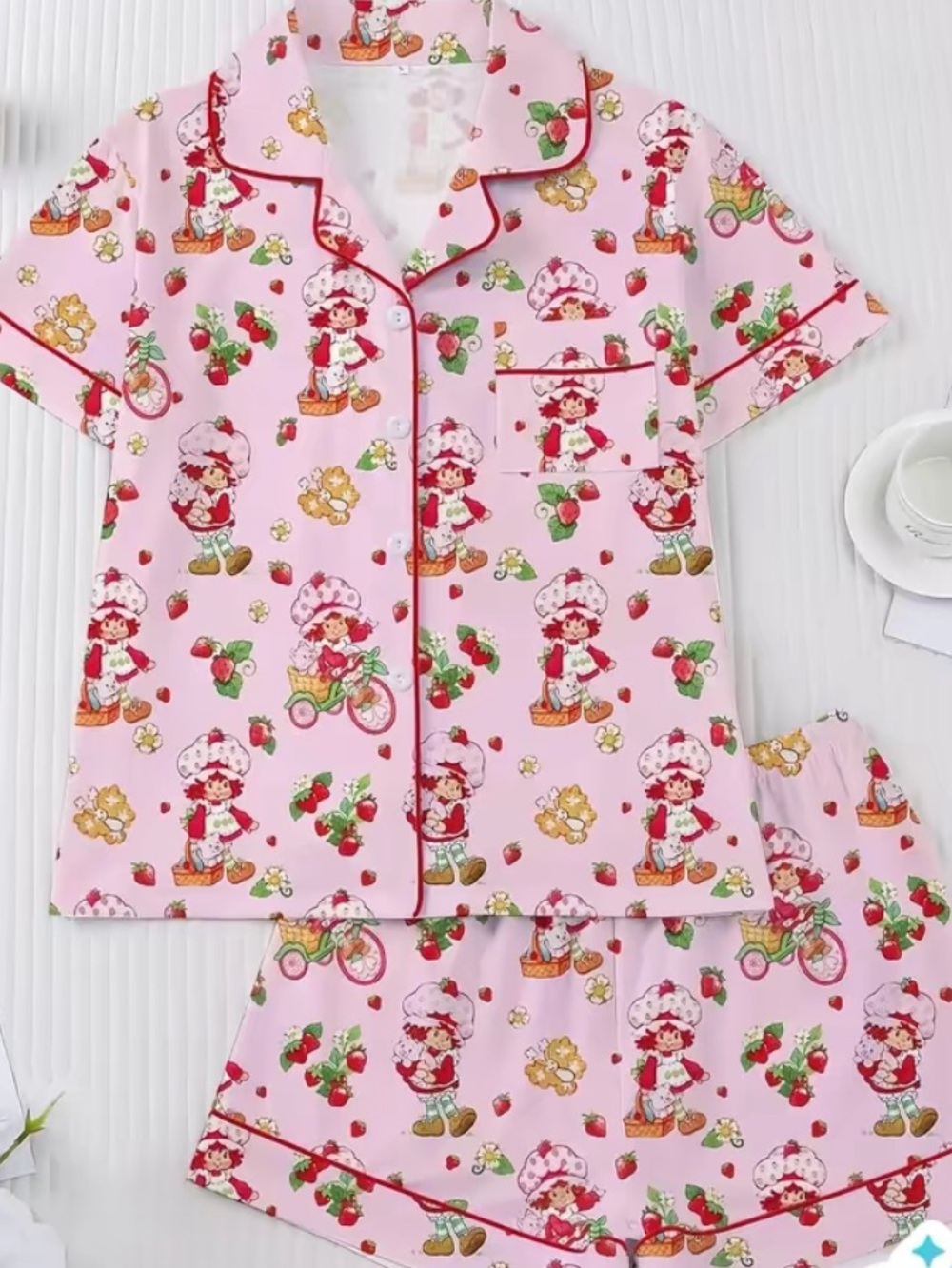 Women’s Strawberry Shortcake  Pajama Set. Size Medium.